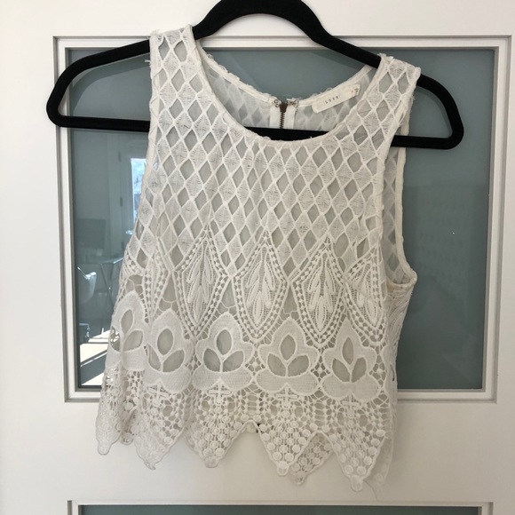 Tops - White cropped zip up tank